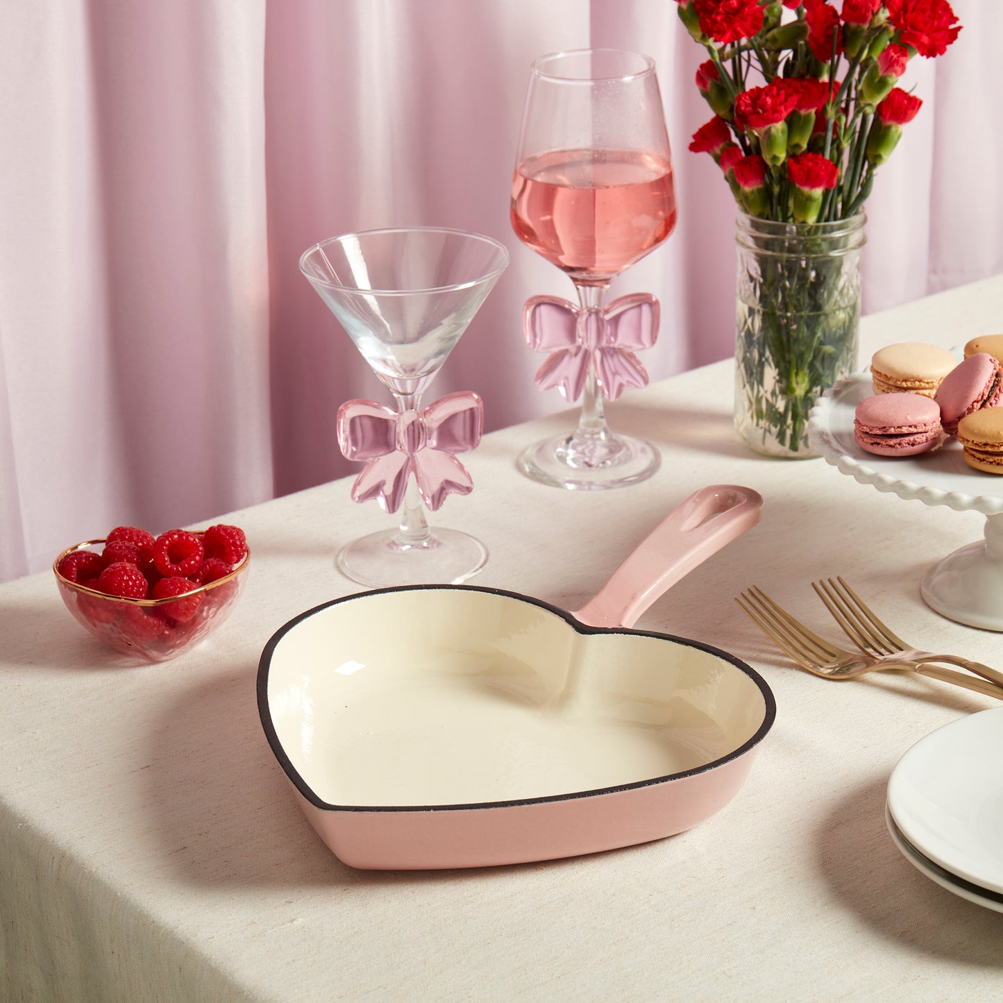 9” Enameled Cast Iron Heart-Shaped Skillet Fry Pan, Pink