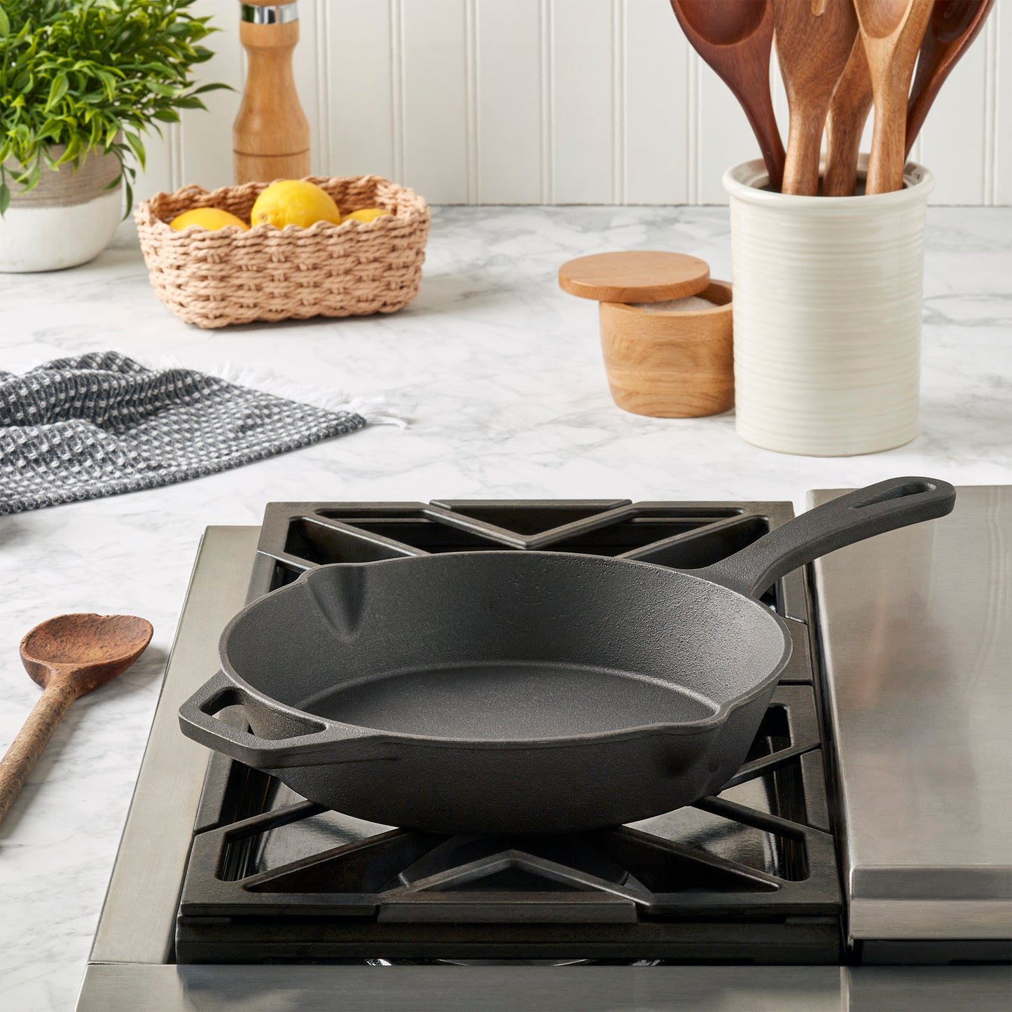 10" Round Pre-Seasoned Cast Iron Skillet Frying Pan