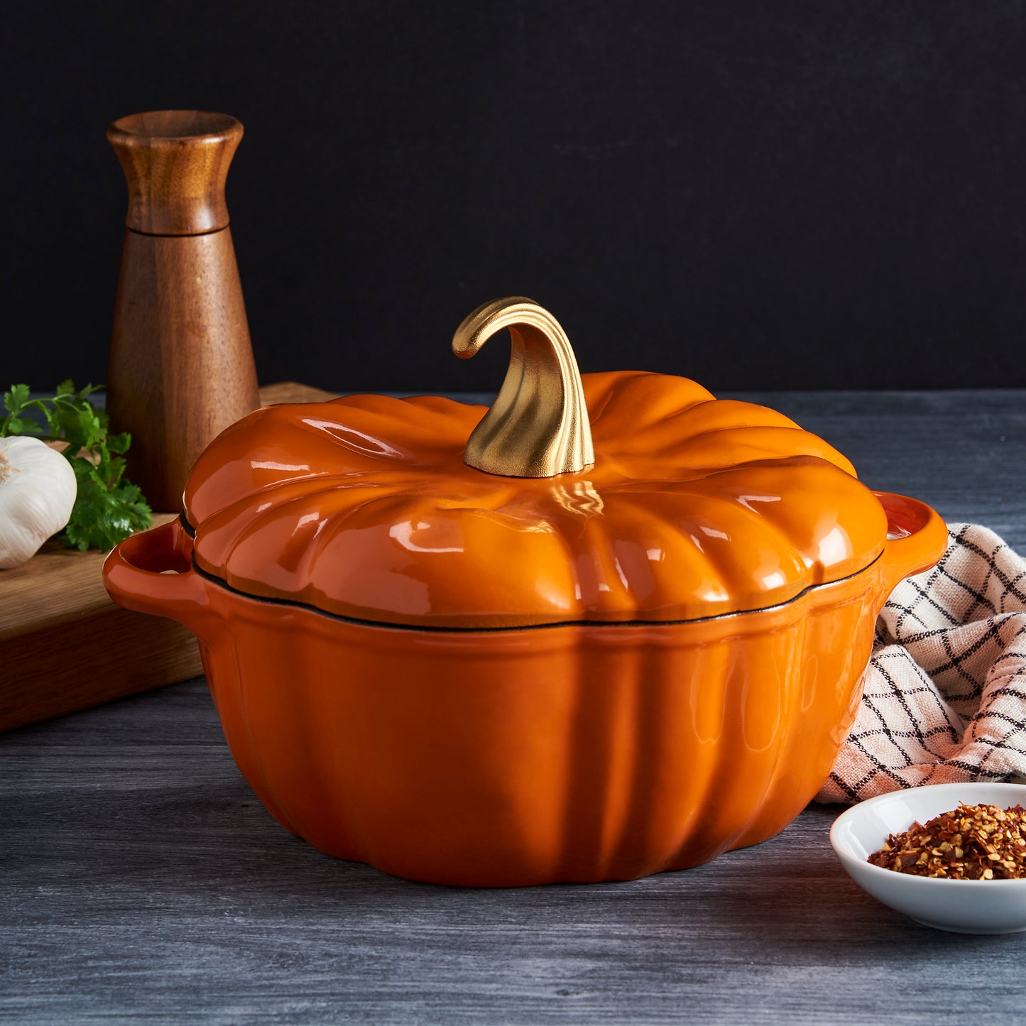 2-Quart / 4-Quart Enameled Cast Iron Pumpkin Dutch Ovens, Orange