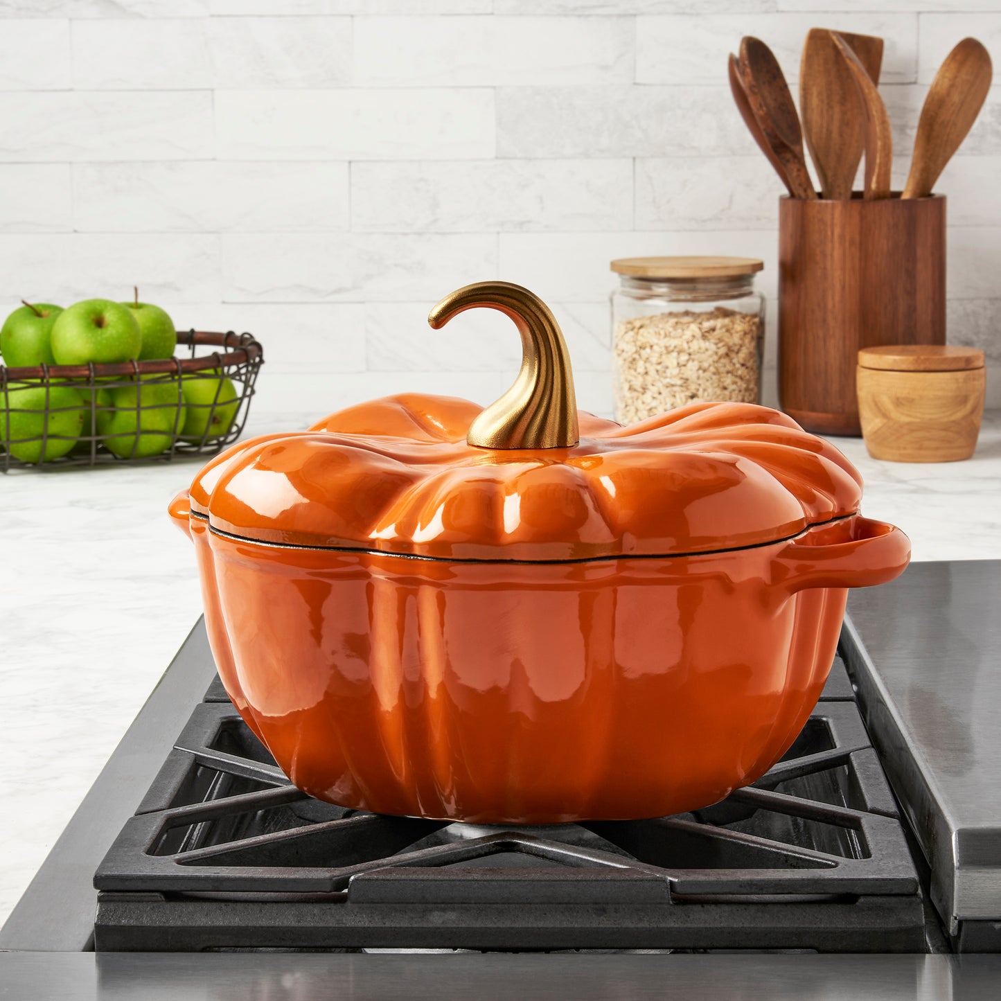 2-Quart / 4-Quart Enameled Cast Iron Pumpkin Dutch Ovens, Orange