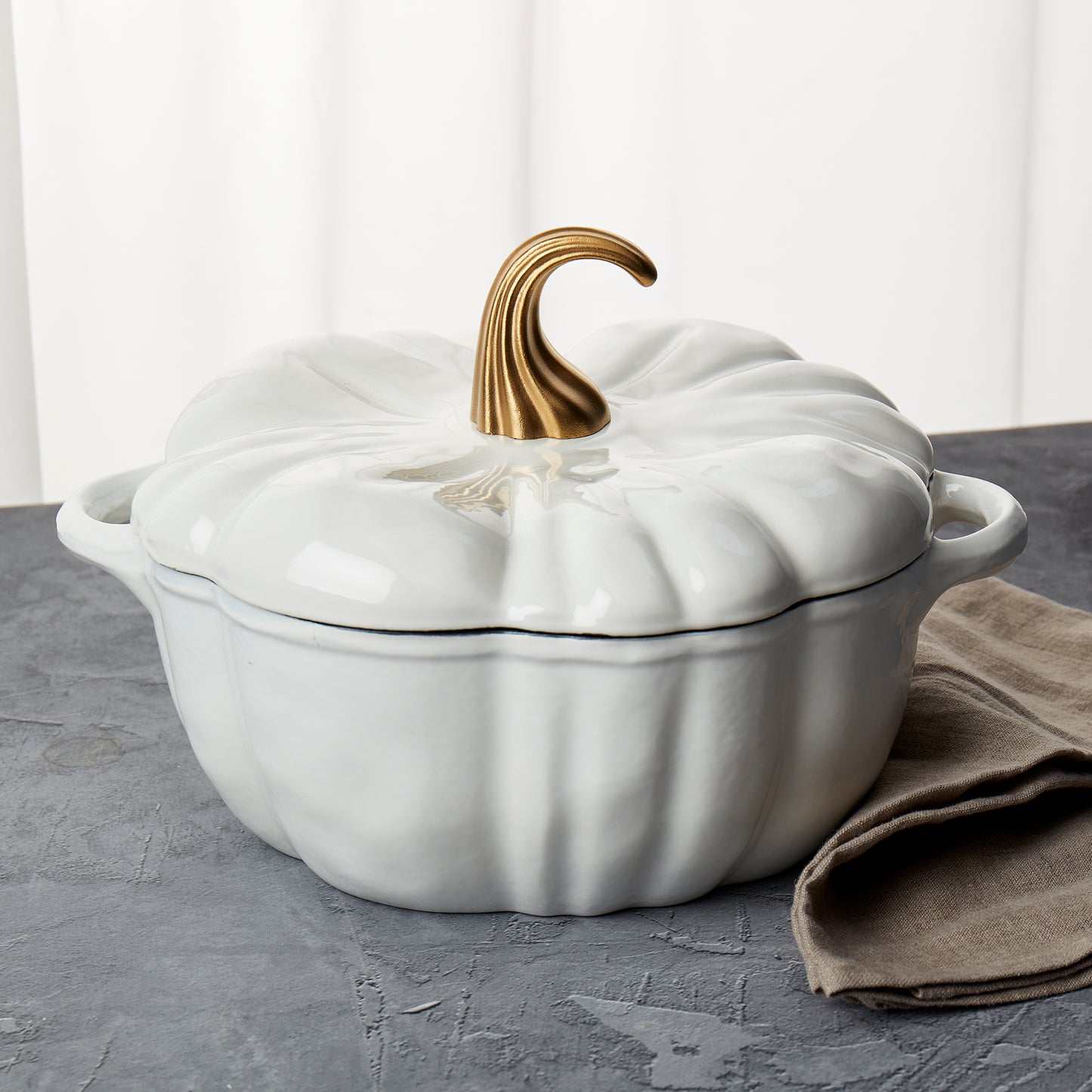 2-Quart / 4-Quart Enameled Cast Iron Pumpkin Dutch Ovens, White