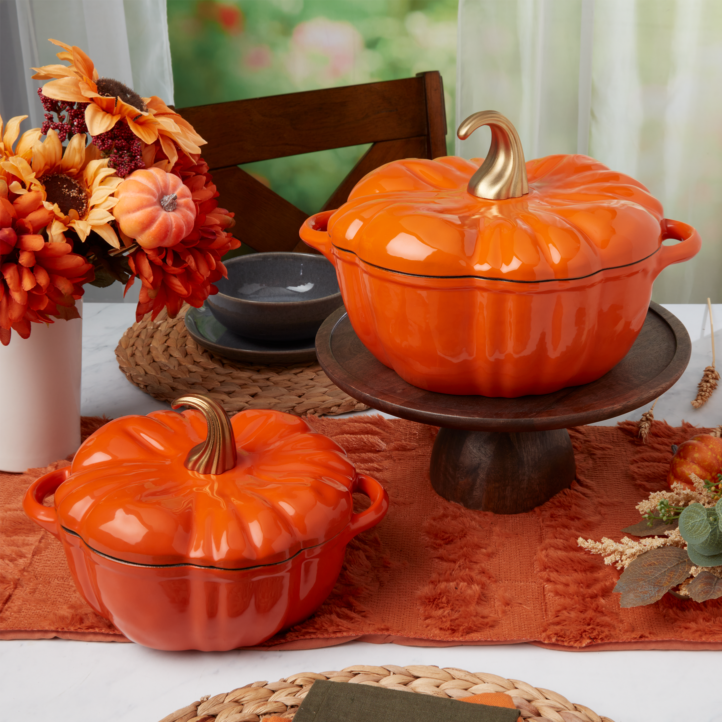 2-Quart / 4-Quart Enameled Cast Iron Pumpkin Dutch Ovens, Orange