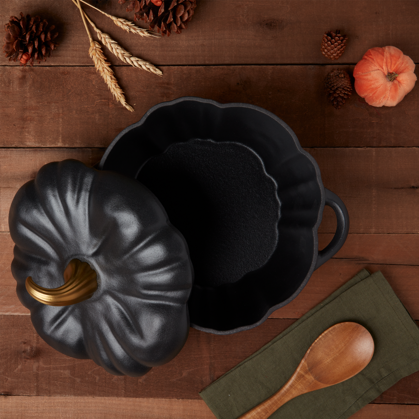 4-Quart Enameled Cast Iron Pumpkin Dutch Ovens, Matte Black