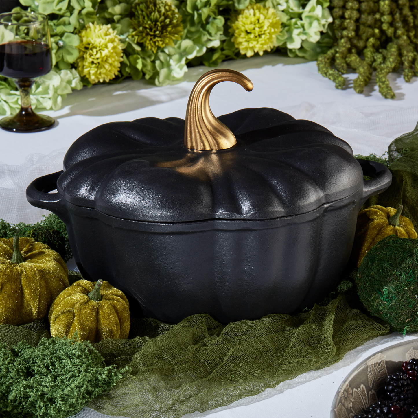 4-Quart Enameled Cast Iron Pumpkin Dutch Ovens, Matte Black