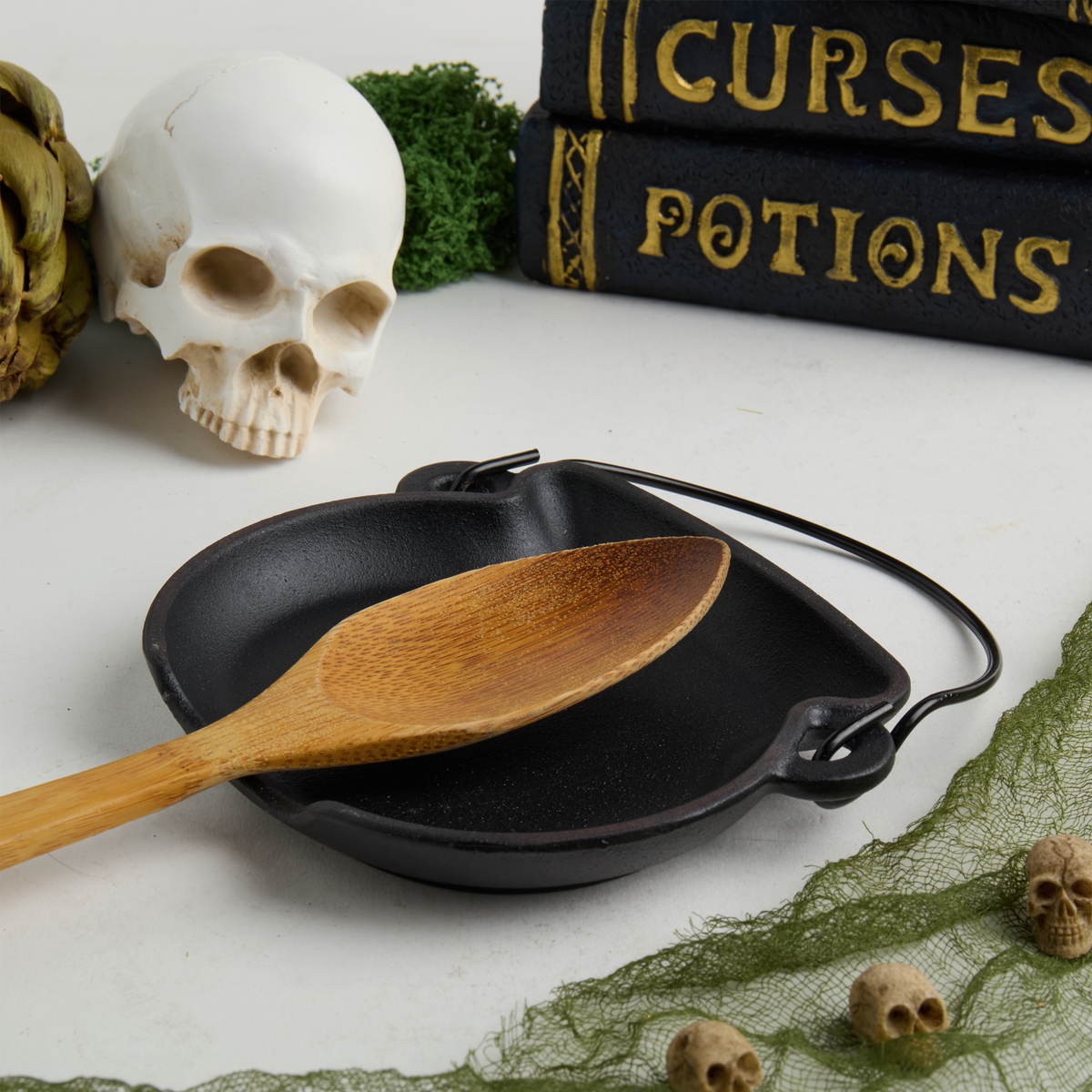 5.5" Enameled Cast Iron Cauldron Spoon Rest, Matte Black