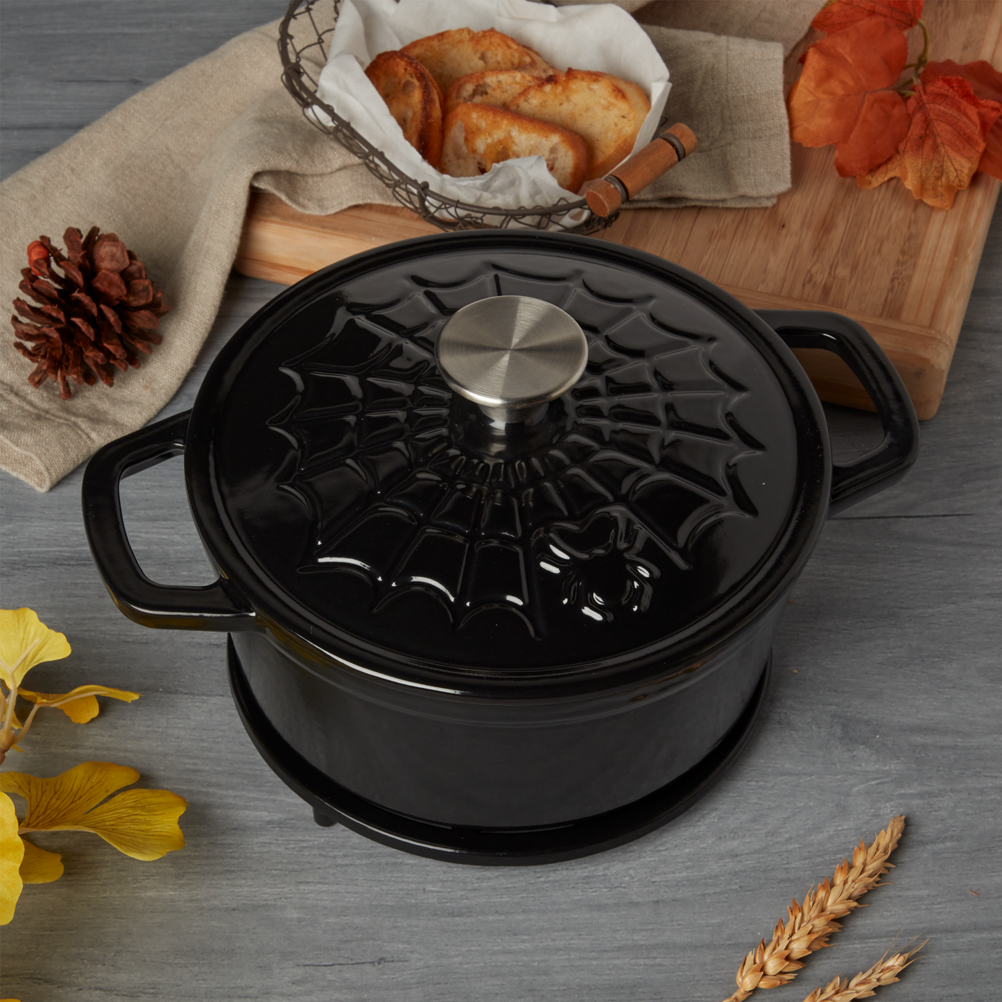 8" Enameled Cast Iron Spiderweb Trivet, Black