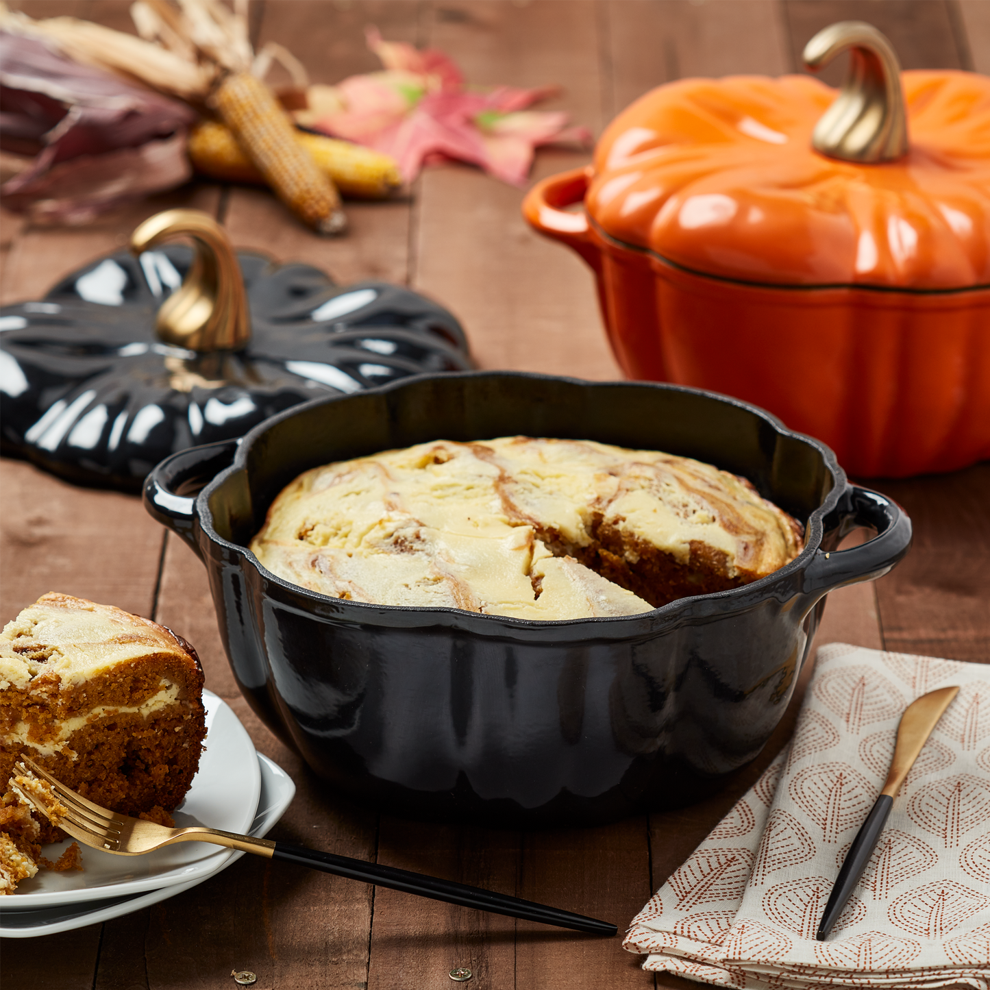 2-Quart / 4-Quart Enameled Cast Iron Pumpkin Dutch Ovens, Black