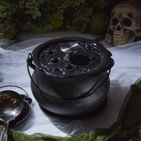 Cast Iron Cauldron Pot with Black 'Bubbling' Lid