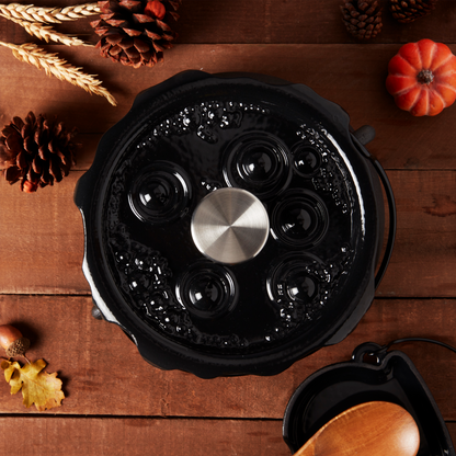 Cast Iron Cauldron Pot with Black 'Bubbling' Lid
