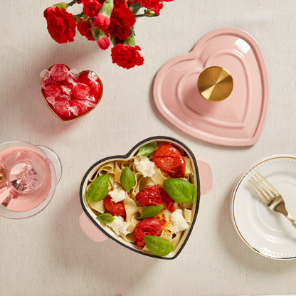 1-Quart Enameled Cast Iron Heart-Shaped Dutch Oven, Pink