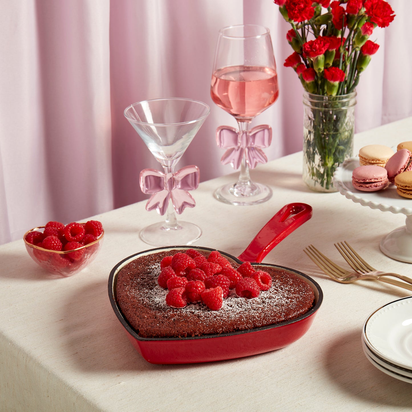 9” Enameled Cast Iron Heart-Shaped Skillet Fry Pan, Red