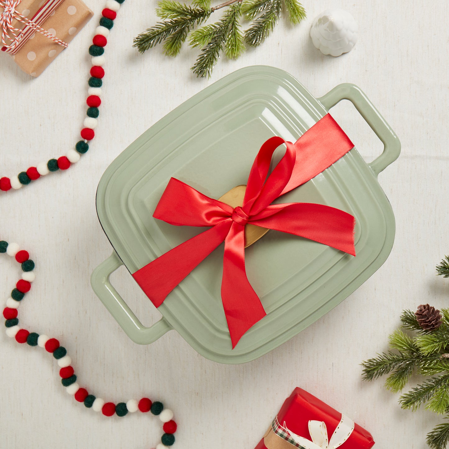 4-Quart Enameled Cast Iron Square Dutch Ovens, Matcha Green