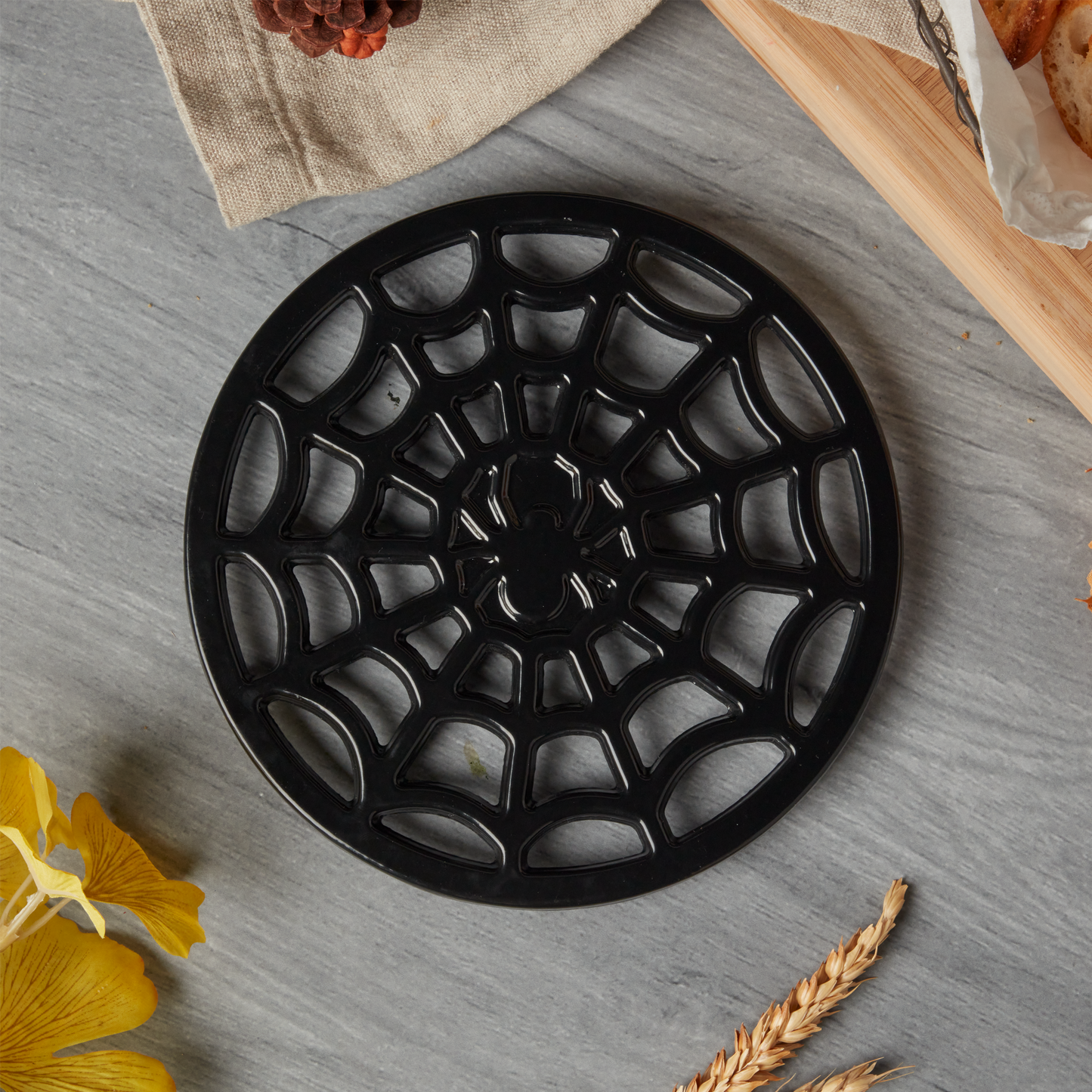 8" Enameled Cast Iron Spiderweb Trivet, Black