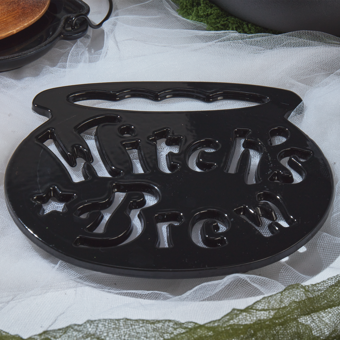8" Enameled Cast Iron Cauldron Trivet, Black