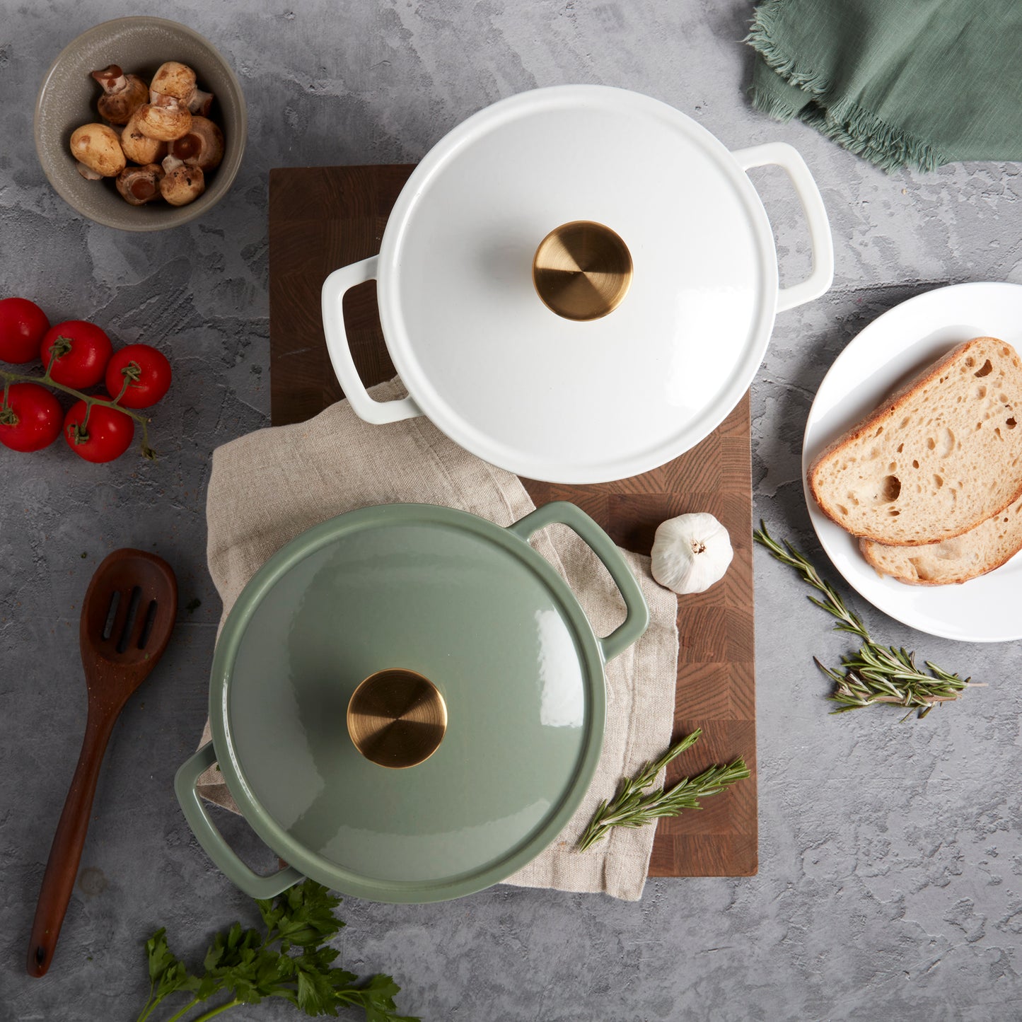 3-Quart Fluted Enameled Cast Iron Dutch Oven, White/Sage