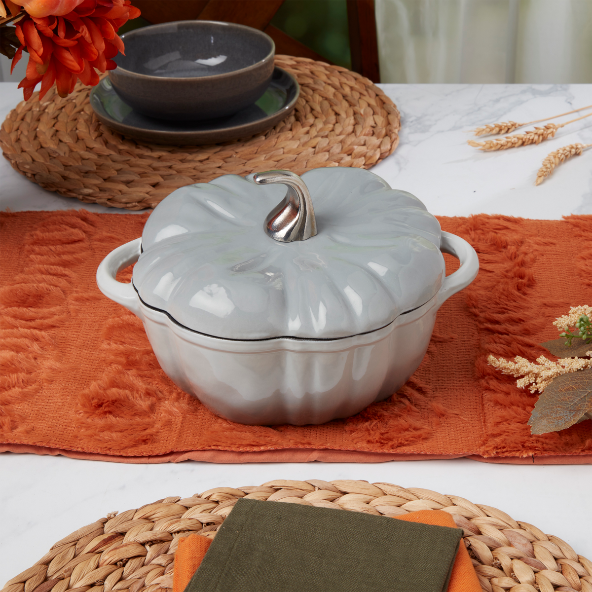 Enameled Cast Iron Pumpkin Dutch Oven, Silver