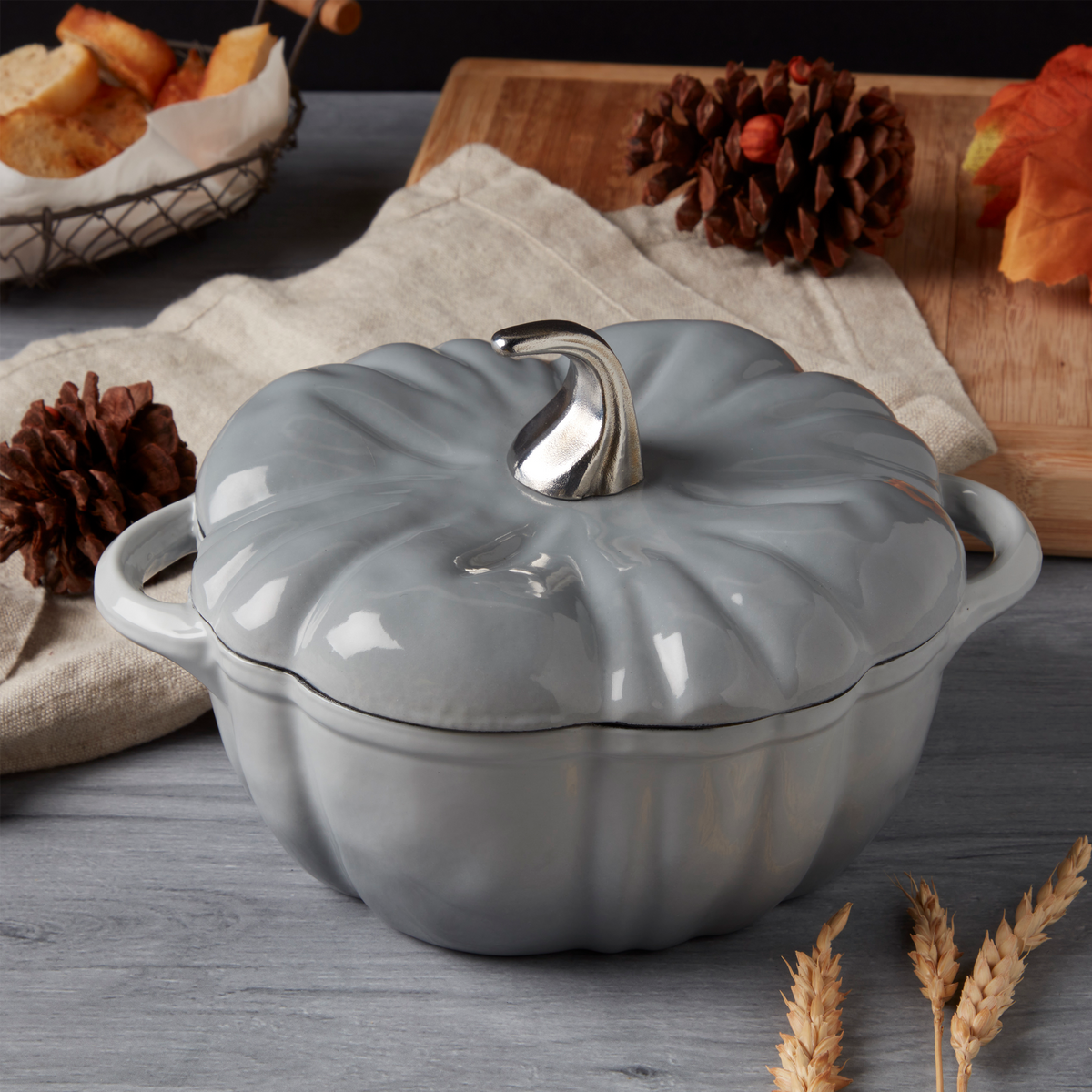 Enameled Cast Iron Pumpkin Dutch Oven, Silver