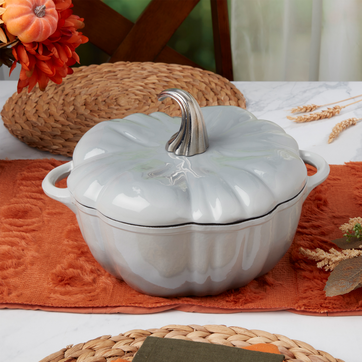 Enameled Cast Iron Pumpkin Dutch Oven, Silver